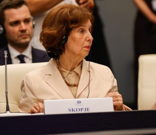 Siljanovska-Davkova në Sofje: Duhet të ringjallim frymën e bashkëpunimit rajonal