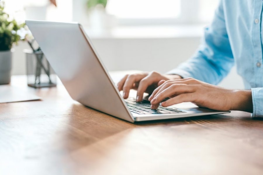 Polonia miraton dënimin deri në pesë vjet burg për transmetimin online të vrasjeve  përdhunimeve dhe dhunës