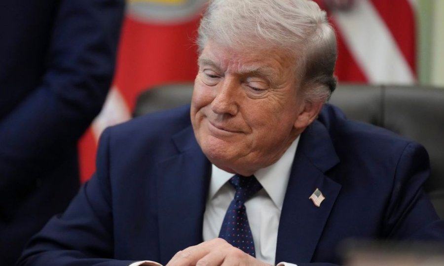  Do t i godasim shumë fort   Trump paralajmëron Iranin