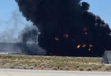 Bombarduesi amerikan B-52 rrëzohet në Kaliforni