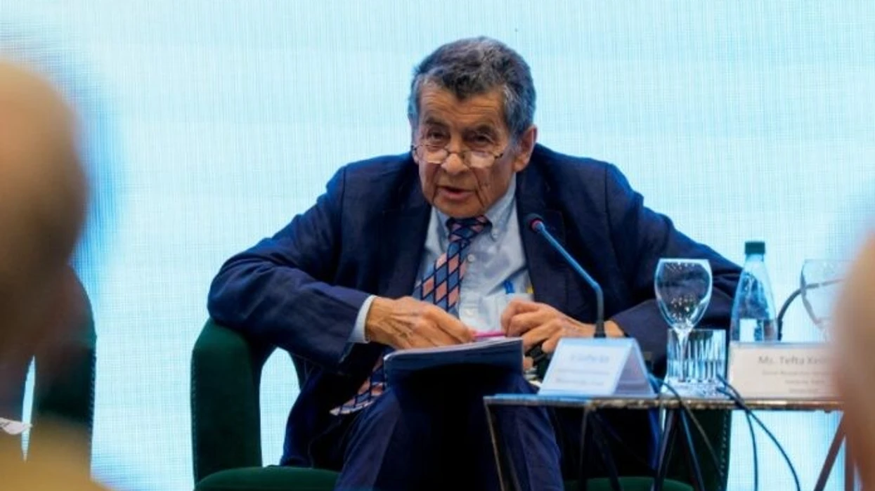 sir-geoffrey-nice-gjykata-speciale-pasqyron-objektiva-te-fshehta-politike