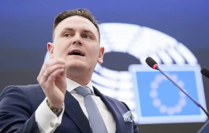 Eurodeputeti gjerman  Turqia nuk ka më nevojë për BE në  faji është i Brukselit
