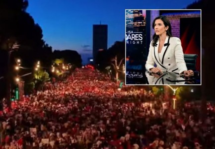 Protestat masive që kërkojnë largimin e Ramës  gazetarja e CNN  S është më protestë për mbrojtjen e flamingove  por lëvizje e gjerë kundër qeverisë