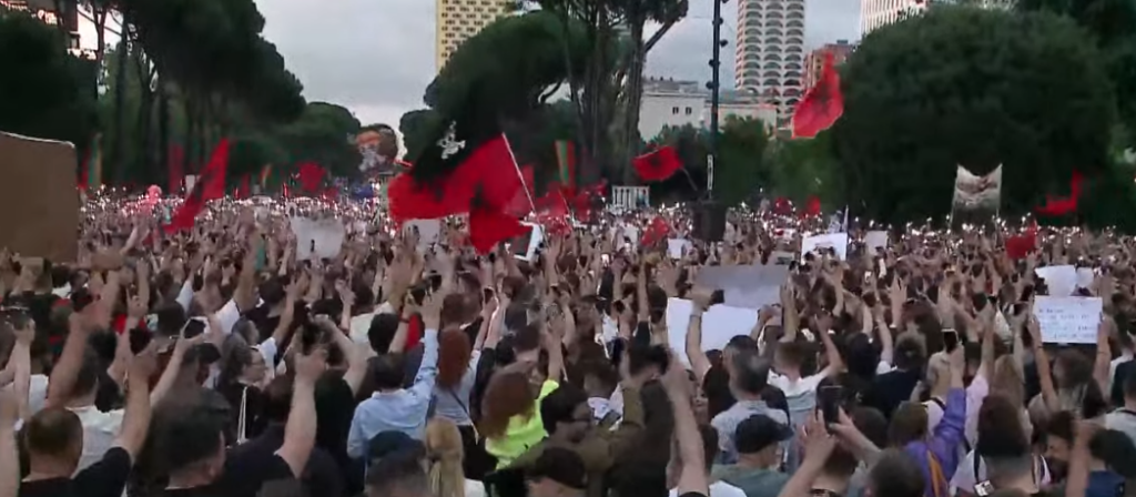 Dita e 5 të e protestës  qytetarët shpallin 5 kërkesa për Ramën