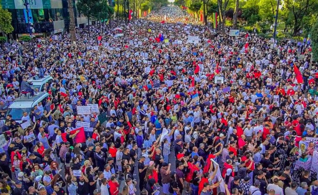 protesta-tirane-rama-ike