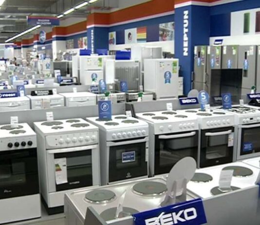 Katër kompani në Maqedoni kontrollojnë 75% të tregut të punës në sektorin e teknikës së bardhë!