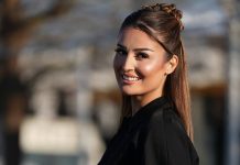 Vesa ka humbur goxha peshë, po shkëlqen në këtë veshje