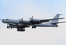 Aeroplanët luftarakë britanikë penguan një aeroplan rus mbi Detin Norvegjez
