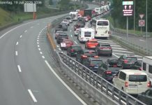 Pas gati 20 orëve zhbllokohet zona kufitare Kroaci – Serbi, mërgimtarët nisen drejt vendlindjes