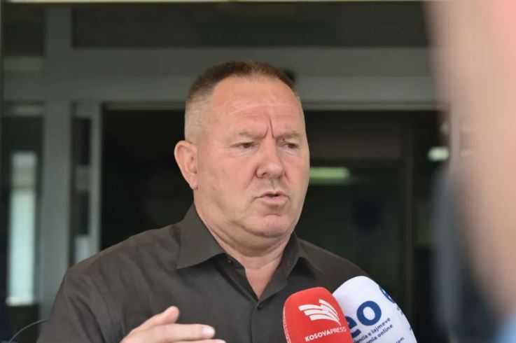I akuzuari pranoi se e kanosi  Gucati pas seancës  Kushdo që fyen UÇK në do të përballet me padi