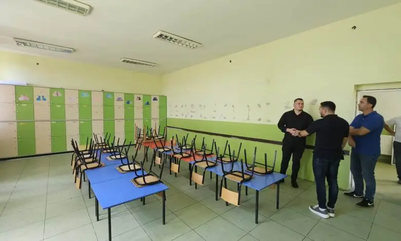Nisin punimet për renovimin e SHFK  Abdyl Frashëri  në Haraçinë  Beqiri  Arsimi mbetet ndër prioritetet tona