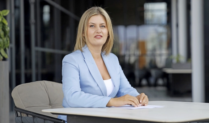 Sanja_Bozhinovska-730x470-1-730x430