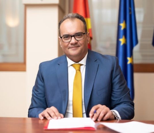 Snezhana Paunoviq – ilustrim pse Maqedonia e Veriut nuk guxon të varet nga Serbia në rrugën e saj drejt integrimit në BE