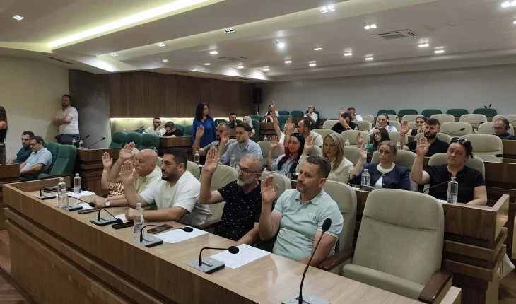 Gostivari ndan 600 mijë denarë për luftën kundër epidemisë 