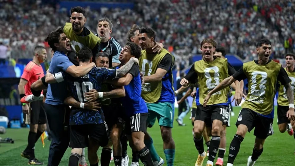 Super rikthim i çmendur i Argjentinës ndaj Anglisë  Messi me shokë në finale
