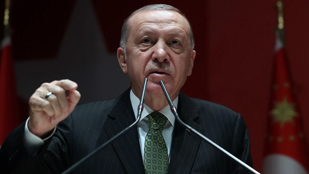 erdogan-izraeli-nuk-duhet-te-lejohet-ta-zhyse-perseri-rajonin-ne-gjak