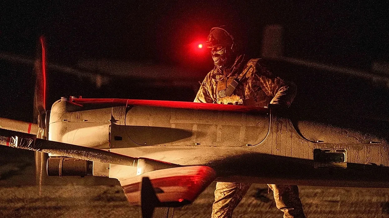 ukraina-godet-nje-rafineri-nafte-shume-te-rendesishme-me-shume-se-2-500-km-pas-kufirit-rus