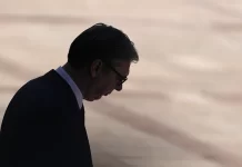 “Frankfurter Allgemeine Zeitung”: Aleksandar Vuçiqi mbështeti me muaj të tërë luftën e kriminelëve serbë kundër Bosnjës dhe u krenua me veprimet e tij