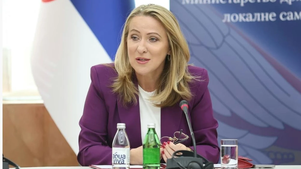 Mediumi serb  Tri arsye pse Paunoviq nuk duhet të jetë më ministre