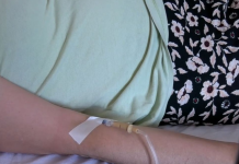 65 fëmijë kanë kërkuar ndihmë mjekësore për 24h! Epidemiologët vlerësojnë se gjendja në Gostivar po përmirësohet