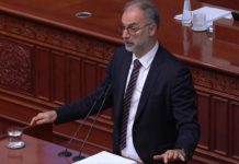 Sulme verbale dhe fyerje të rënda në Kuvend – Stoilkoviç sulmon edhe deputeten shqiptare