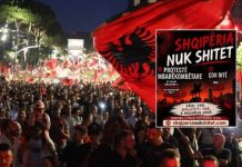“Ju erdhi fundi!”/ Sot protesta e 37-të radhazi, shqiptarët nuk heqin dorë: Rama jep dorëheqjen e panegociueshme!
