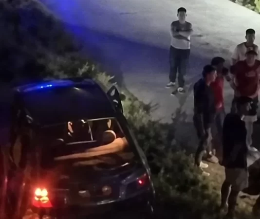 Aksident i rëndë në autostradën Tetovë–Shkup: Vetura përfundon jashtë rrugës në Llaskarcë, raportohet për të lënduar