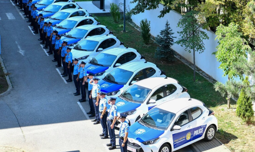 policia-e-kosoves-ndan-14-vetura-te-reja-per-policet-e-lagjes
