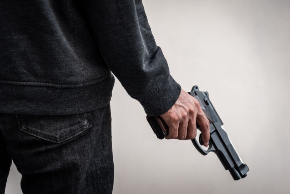 Gjuajti me armë në gazmend familjar  arrestohet personi nga Bogovina e Tetovës