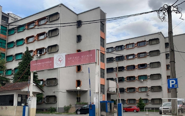  Boks  mes kolegëve në Spitalin Klinik të Tetovës 
