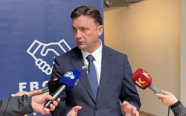 Osmani kërkesë Tiranës pas vendimit  non grata   Edhe Shqipëria duhet ta kuptojë një realitet tonin 