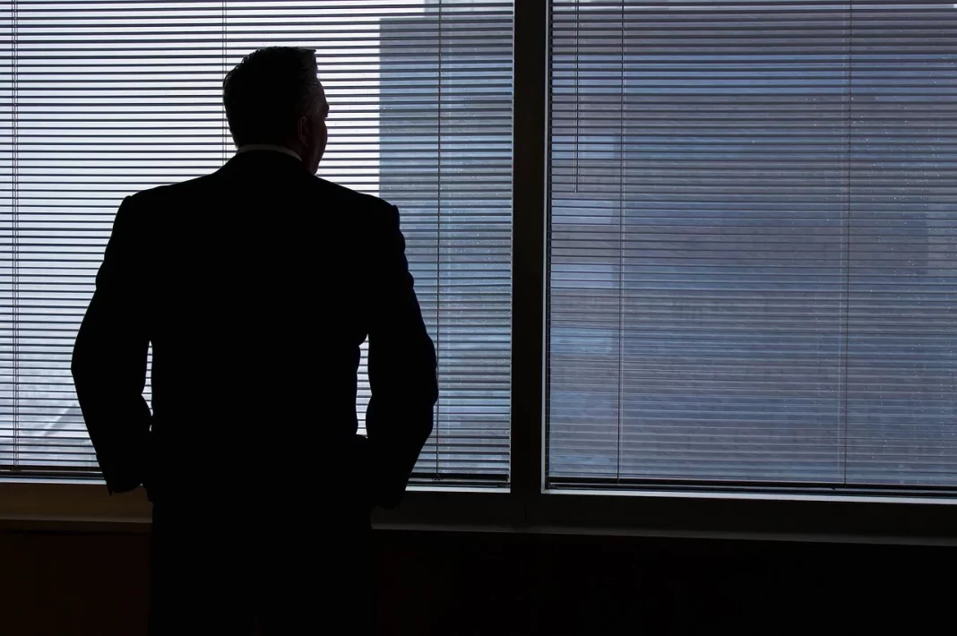 businessman-1477601_1280