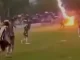 Goditja e rrufesë la të vdekur futbollistin 24-vjeçar