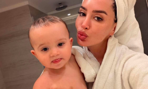 Dafina Zeqiri e mëson  mbrapsht  Daskanin  por ai duket kaq i ëmbël 