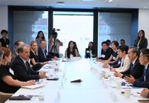 Delegacionet e biznesit Kinë – SHBA zhvillojnë bisedime mes tyre