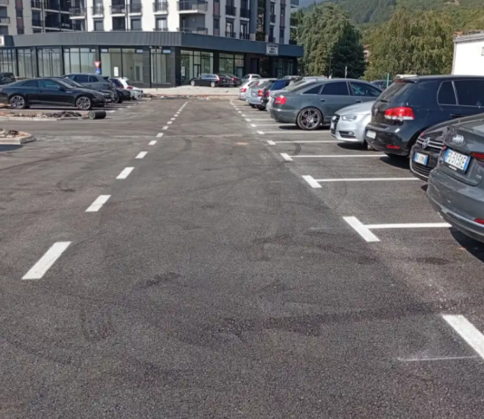 Vihen në përdorim një pjesë e parkingjeve të reja publike në Dibër