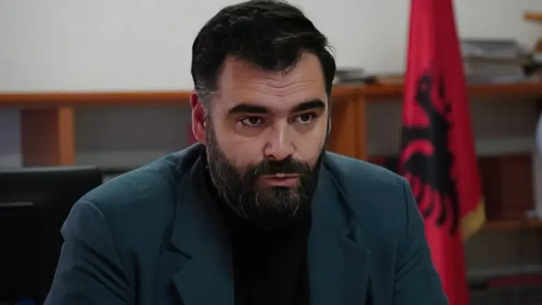Mustafi  Pasivizimi i adresave ka të bëjë me zvogëlimin e peshës elektorale të shqiptarëve në komunë ku ata përbëjnë 62  të banorëve