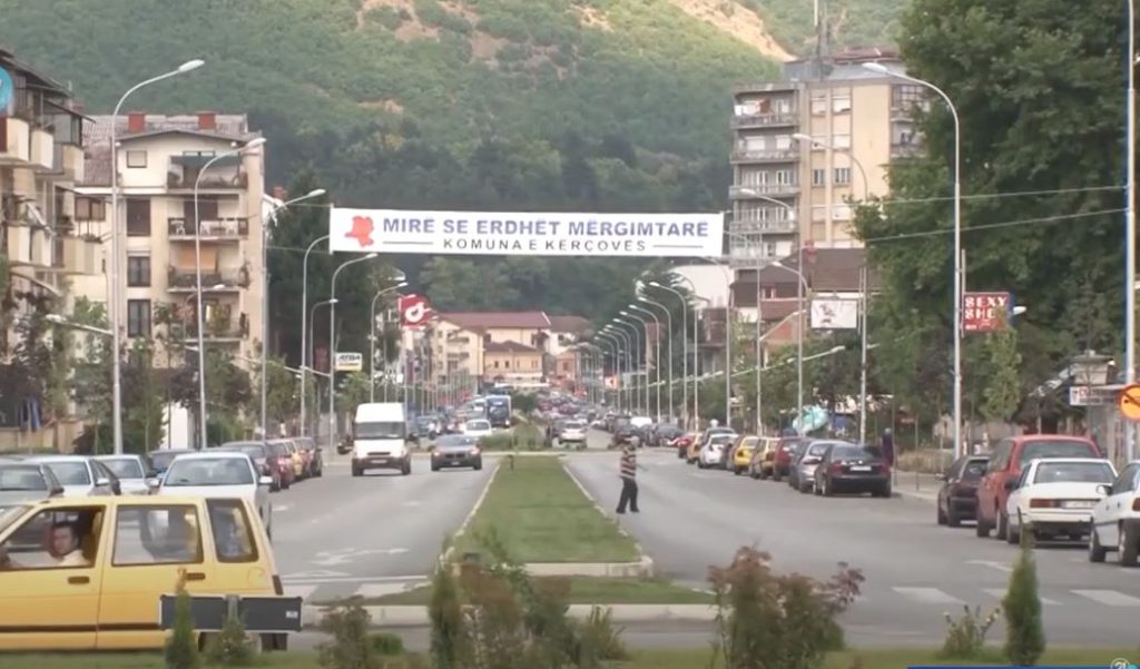 Ja sa para harxhojnë mërgimtarët gjatë sezonit veror në Kërçovë 