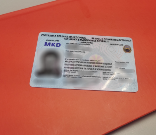 RMV, janë arrestuar tre persona, tentuan të marrin kredi me dokumente të falsifikuara