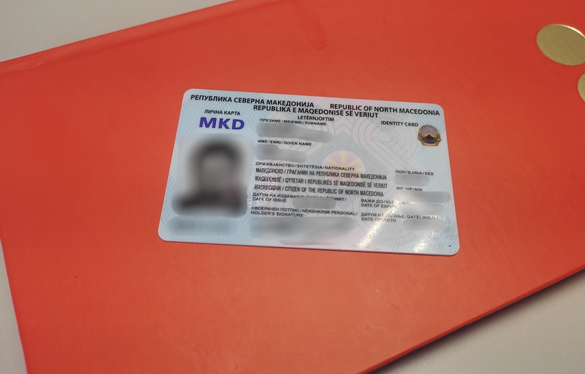 Tre persona nga Shkupi arrestuar për tentativë kredie me dokumente të falsifikuara
