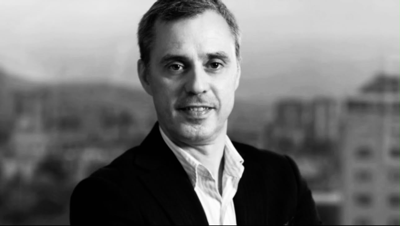 Xhevdet Hajredini falënderon të gjithë për ngushëllimet pas humbjes së djalit të tij, Lirimit