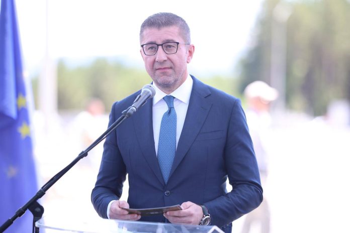 Mickoski për 25 vjetorin e Ohrit   Koha është të merremi me atë që na bashkon 