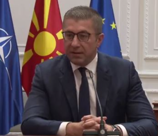 Mickoski: Jemi në bisedime me 5-6 investitorë për ndërtimin e data-qendrave