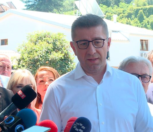 Mickoski: Së shpejti do të ketë ndryshim të emrave të drejtorëve