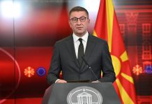 Mickoski: Kushtetuta ofron mbrojtje për të gjithë qytetarët, përfshirë edhe komunitetin bullgar