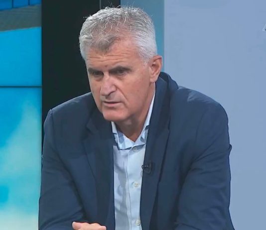 “Kanë mbushur bunarin me njerëz”, Matoshi flet për masakrat çnjerëzore të ushtrisë serbe në Kosovë