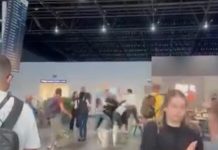 Rrahje brutale në Aeroportin e Shkupit, kaos i madh, “fluturonin” karrige (VIDEO)