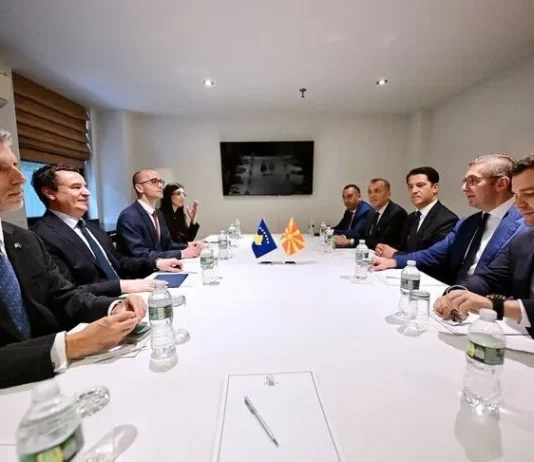 Kurti takon Mickoskin në New York: Përshpejtim të procedurave për tunelin Prizren-Tetovë