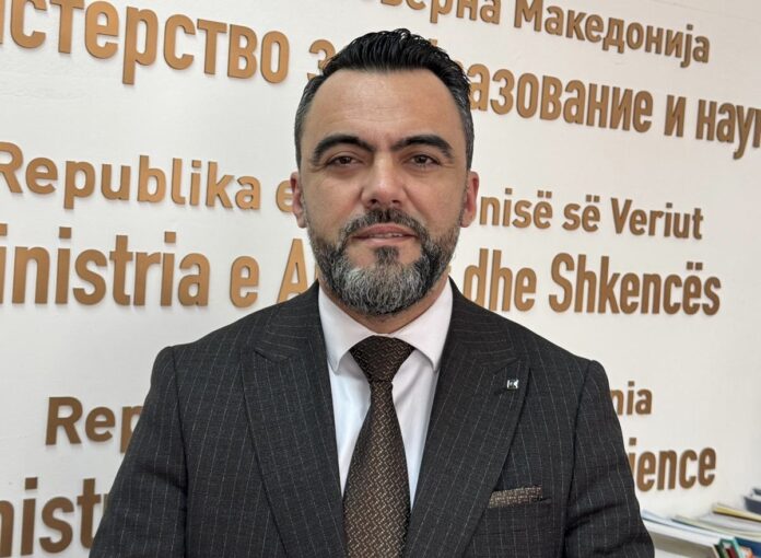 Zv ministri Sulejmani publikon dokument per paralelet shqipe ne  Penko 