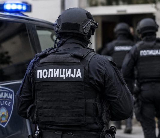 6 të arrestuar në Shkup, dyshohen për terrorizëm – dyshohet se u gjetën snajperë dhe flamuj të ISIS-it